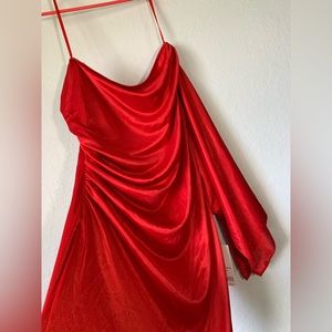 Dress new.size L red